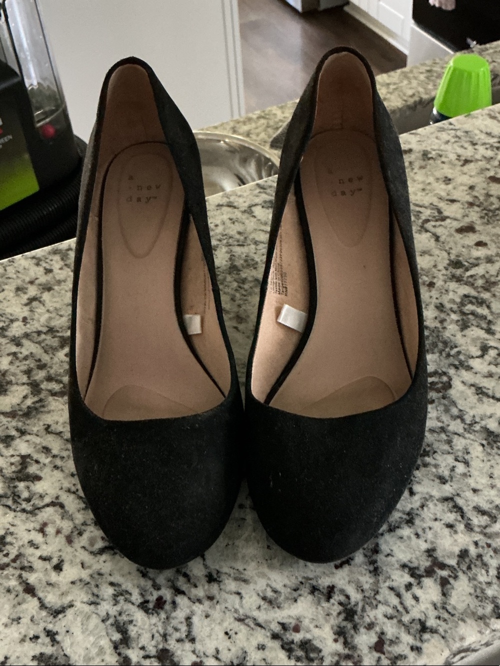 a new day Black Women’s Round-Toe Heels